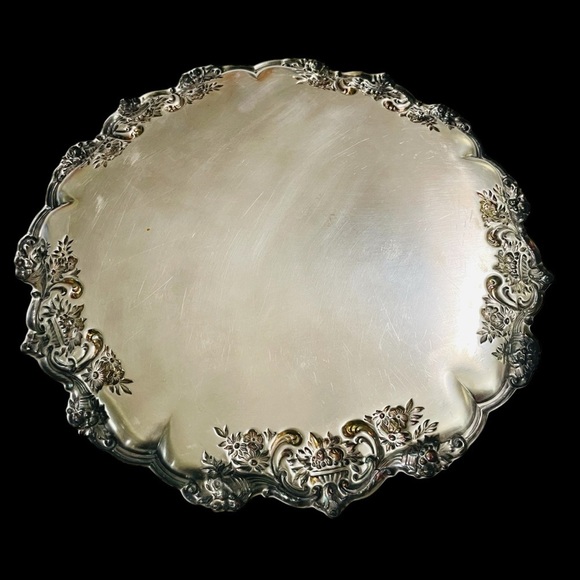 Vintage Briarcliff By
Oneida Silver
Plate 12" Round - Picture 8 of 13